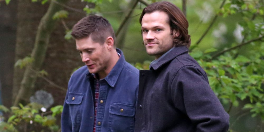 Jensen Ackles & Jared Padalecki Hug It Out on ‘Supernatural’ Set in ...