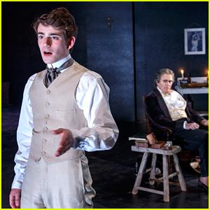 Charlie Rowe Makes His Off-Broadway Debut - See Photos!