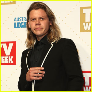 Conrad Sewell Returns Home to Australia to Attend Logie Awards 2016