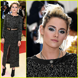 Kristen Stewart's Met Gala Look: Chanel Cruise 2016/2017 – The