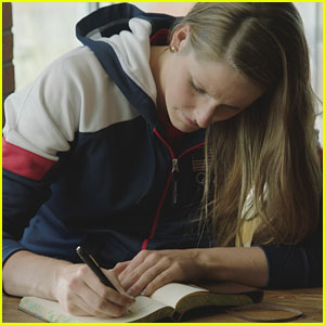 Missy Franklin Shines Spotlight on Her Parents in Minute Maid's Doin' Good Campaign