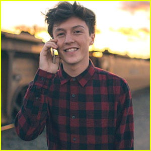 Myles Parrish Drops New Song 'Don't Feel The Same' - Download & Lyrics!