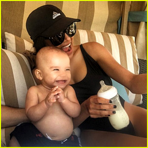 Naya Rivera Snaps Adorable Selfie with Baby Josey!