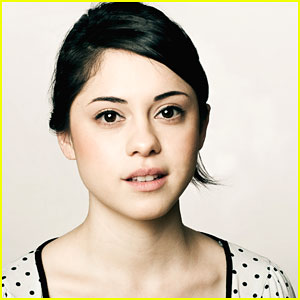 Rosa Salazar Nabs Key Female Role in 'Maze Runner' Sequel (Exclusive) – The  Hollywood Reporter