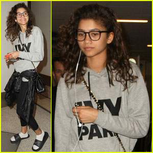 Zendaya Dishes on Her ‘Lemonade’ Cameo! | Zendaya | Just Jared Jr.