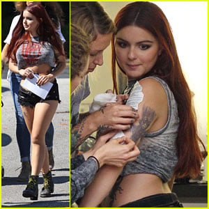 Ariel Winter Gets Temporary Tattoos For 'Dog Years' Shoot
