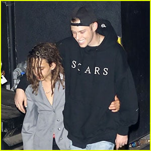 moises arias and his girlfriend