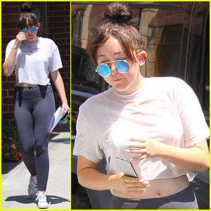 Noah Cyrus Shares Love for Pal Logan Morris | Noah Cyrus, Tish Cyrus ...