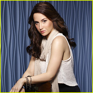 Allison Scagliotti Heads to 'Vampire Diaries' In Recurring Role; Tells Fans Don't Worry About 'Stitchers'