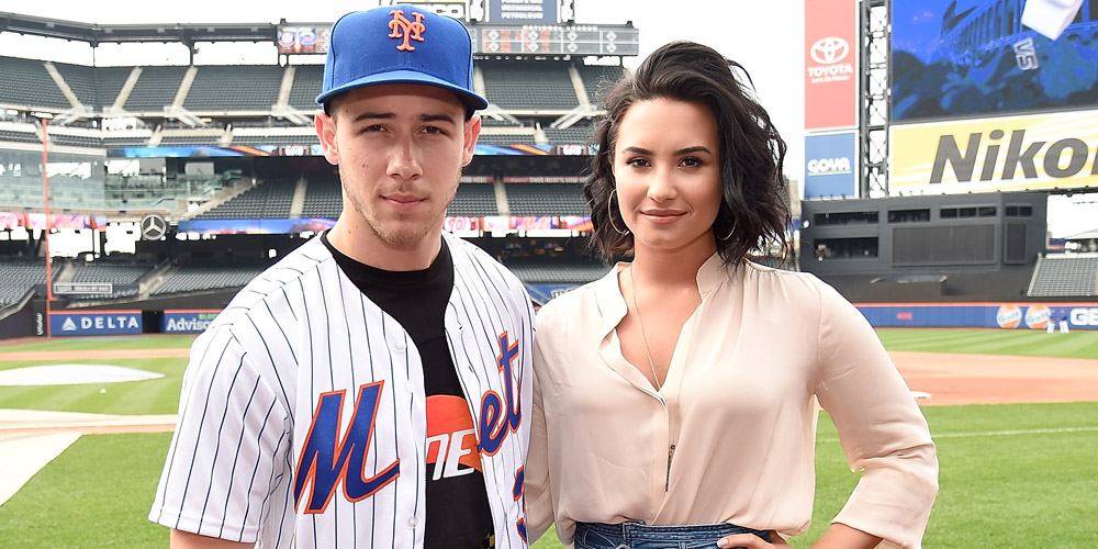 Demi Lovato Wearing Flared Jeans at Citi Field July 2016