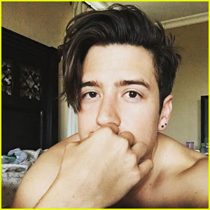Logan Henderson Shows Off His Bare Butt in Fourth of July Photo!