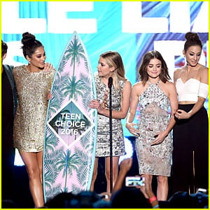 Pretty Little Liars' Cast Pick Up A Ton of Surfboards at Teen Choice Awards  2016  2016 Teen Choice Awards, Ashley Benson, Ian Harding, Janel Parrish,  Lucy Hale, Pretty Little Liars, Sasha