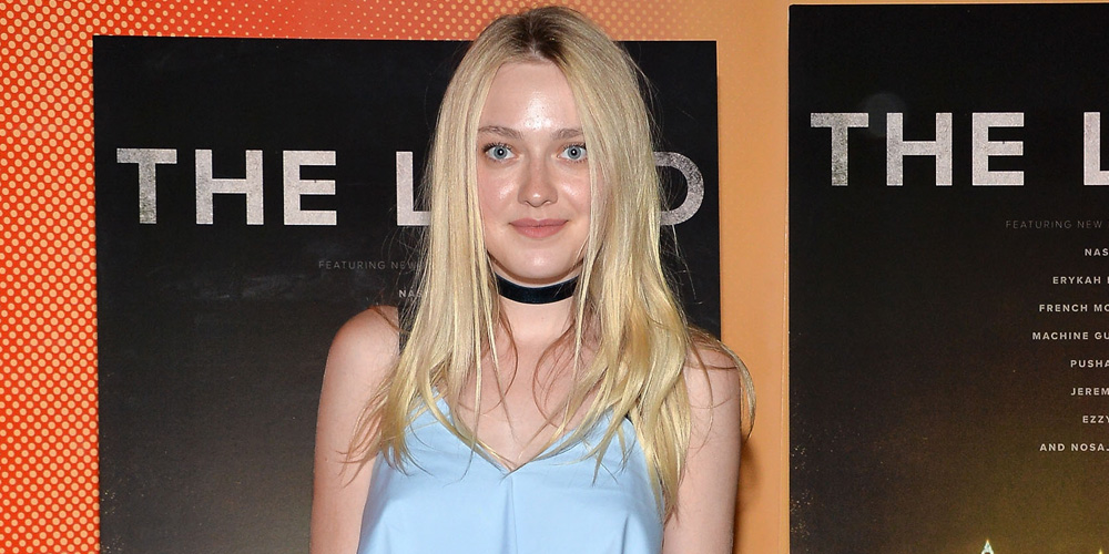 Dakota Fanning Joins Pal For Stroll Around The City | Dakota Fanning ...