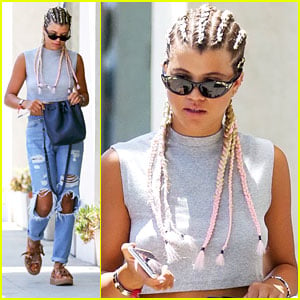 Sofia Richie Adds Color To Her Boxer Braids