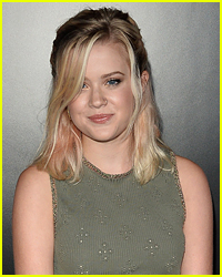 Ava Phillippe Channels Mom Reese Witherspoon at First Solo Fashion Event