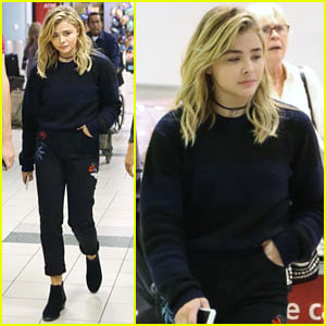 Chloe Moretz Looks Cute at Toronto Airport!