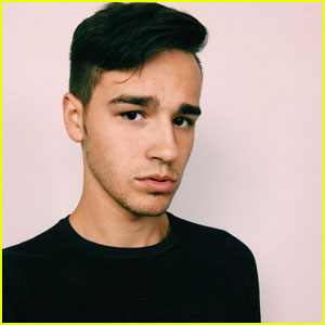 Jacob Whitesides Beautifully Serenades Us in New Instagram Video