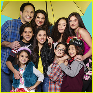 Jenna Ortega Gets ‘Stuck In The Middle’ Birthday Wishes | brithday ...