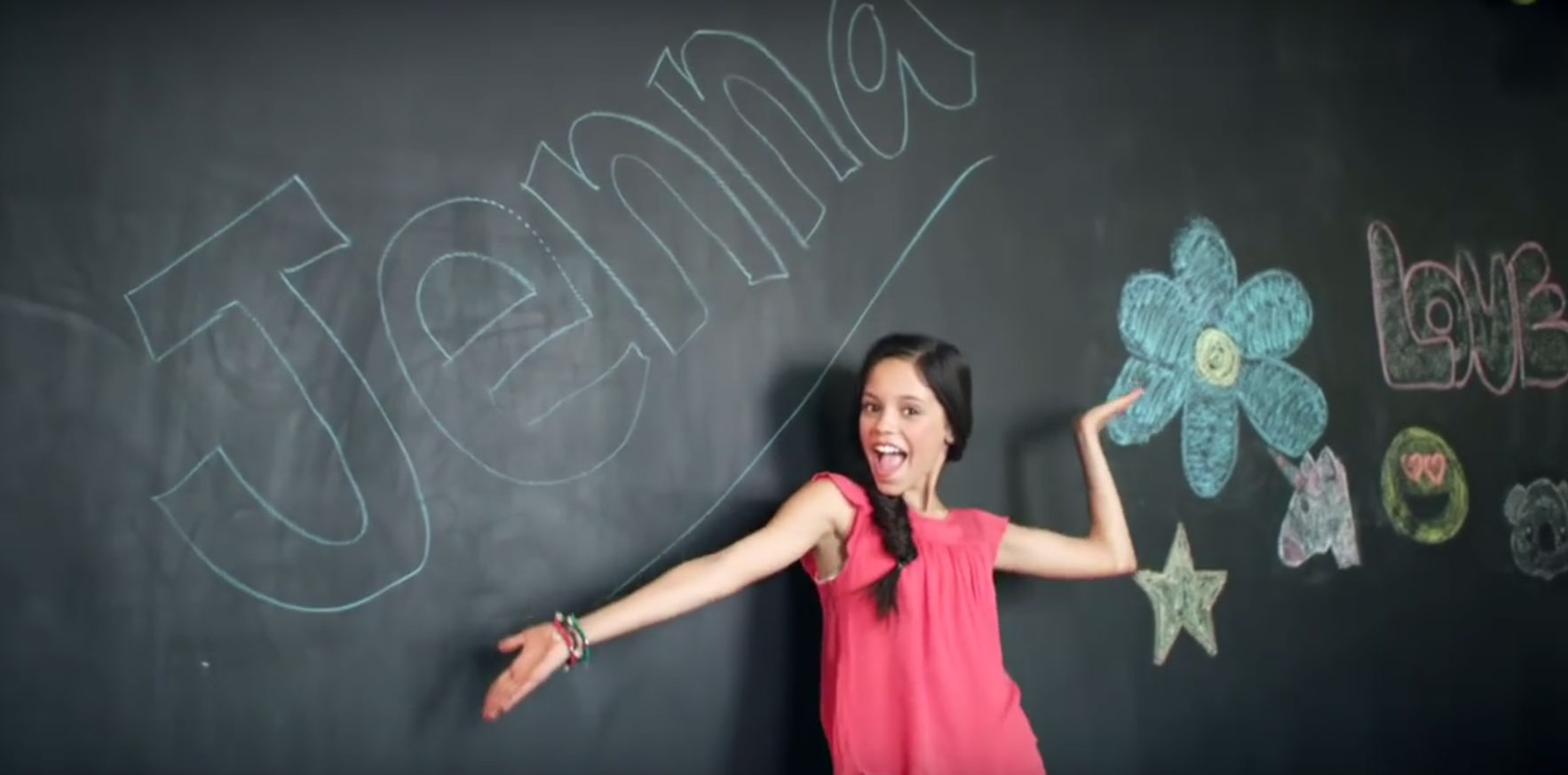 Jenna Ortega Opens Up About Her Hispanic Heritage – Watch Here! | Jenna ...