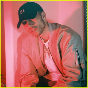 Kalin White Drops 'Twisted' Visuals - Watch Now!