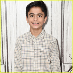 The Jungle Book's Neel Sethi Talks About Playing Football With Bill Murray!