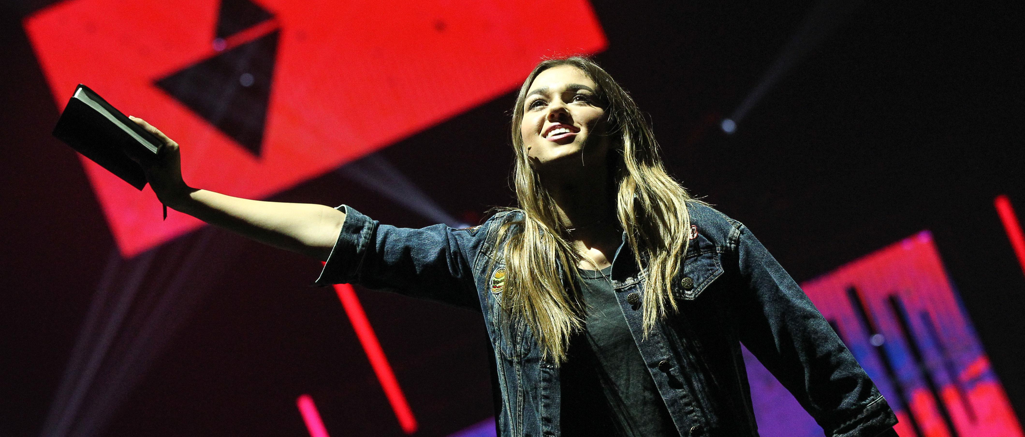 Sadie Robertson Kicks Off Live Original Tour! Sadie Robertson Just