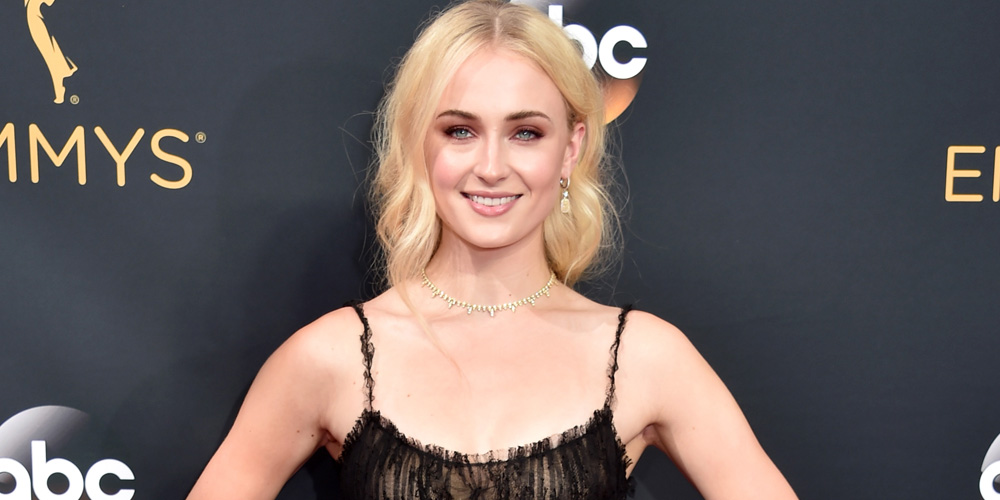 Sophie Turner Talks Matching Tattoo with Maisie Williams at Emmys 2016 ...