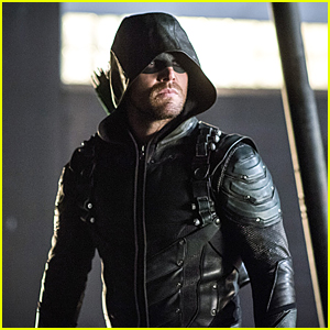 Oliver Keeps Working Solo on 'Arrow'
