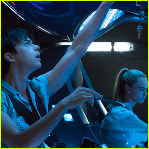 Cara Delevingne Appears in New 'Valerian & the City of a Thousand Planets' Images!