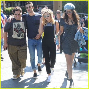 Olivia Holt Hits Up Disneyland With Her 'Status Update' Co-Stars!