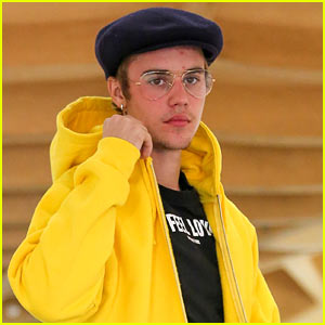Justin Bieber Spends His Day Off with Fans
