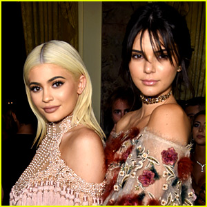 Kylie Jenner Shares Thanksgiving Recipe, Kendall Says Who She's Thankful For!