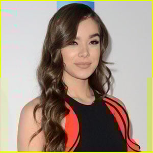 Hailee Steinfeld in Tears Over Golden Globe Nomination For ‘Edge of