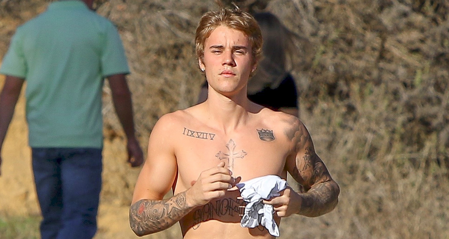 Justin Bieber Ditches His Shirt For Afternoon Hike | Justin Bieber