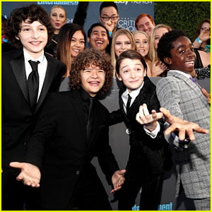 'Stranger Things' Kids Strike Fun Poses at Critics' Choice Awards!
