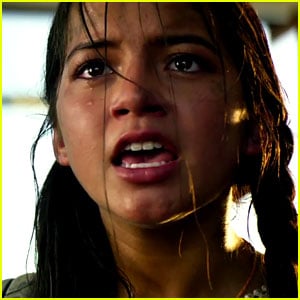 Isabela Moner is the Definition of Girl Power in 'Transformers 5' Trailer!