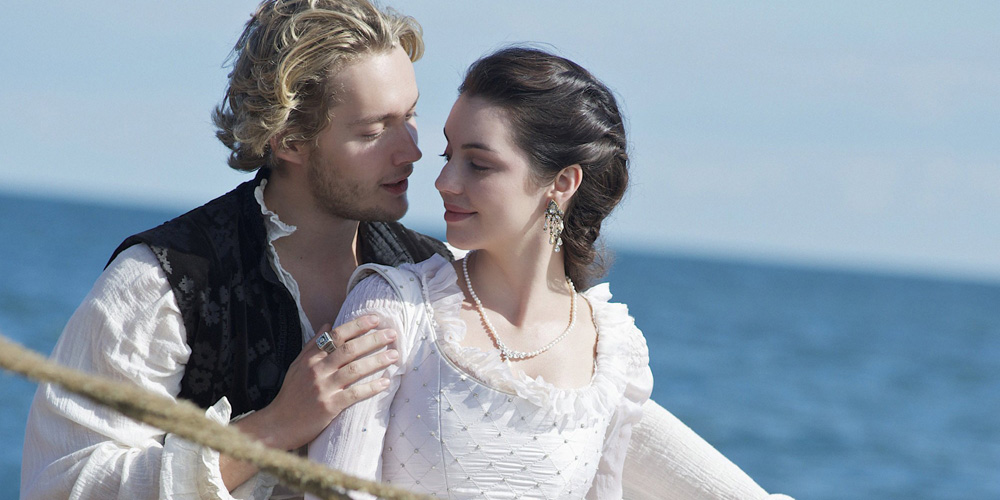 ‘Reign’s Adelaide Kane & Toby Regbo Reunite; Share Adorable New Photo