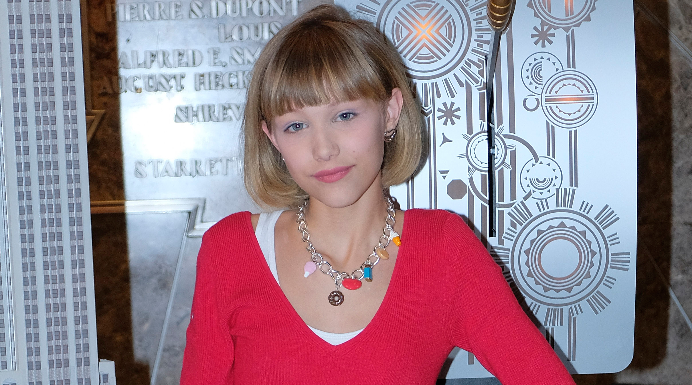 Grace VanderWaal Sings For Couples Getting Married at Empire State
