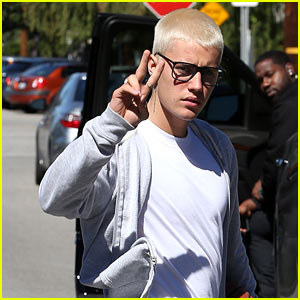 Justin Bieber Shoots Some Hoops at Venice Beach! (Video)