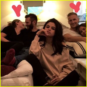 Selena Gomez Being the Third Wheel at a Super Bowl Party Is All Of Us