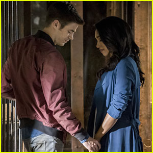 'The Flash's Iris & Barry Get Engaged Again During Musical Episode!