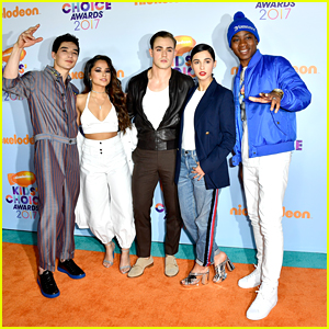 Becky G & Her 'Power Rangers' Cast Almost Got Slimed at the KCAs 2017!