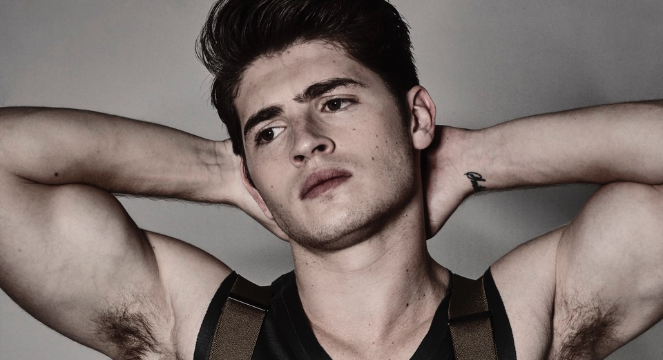 Gregg Sulkin Doesn’t Get Emailed ‘Runaways’ S...
