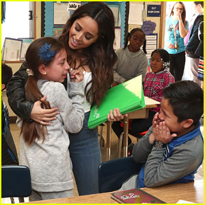 Becky G & Her 'Power Rangers' Cast Spent All of Premiere Day With Kids!