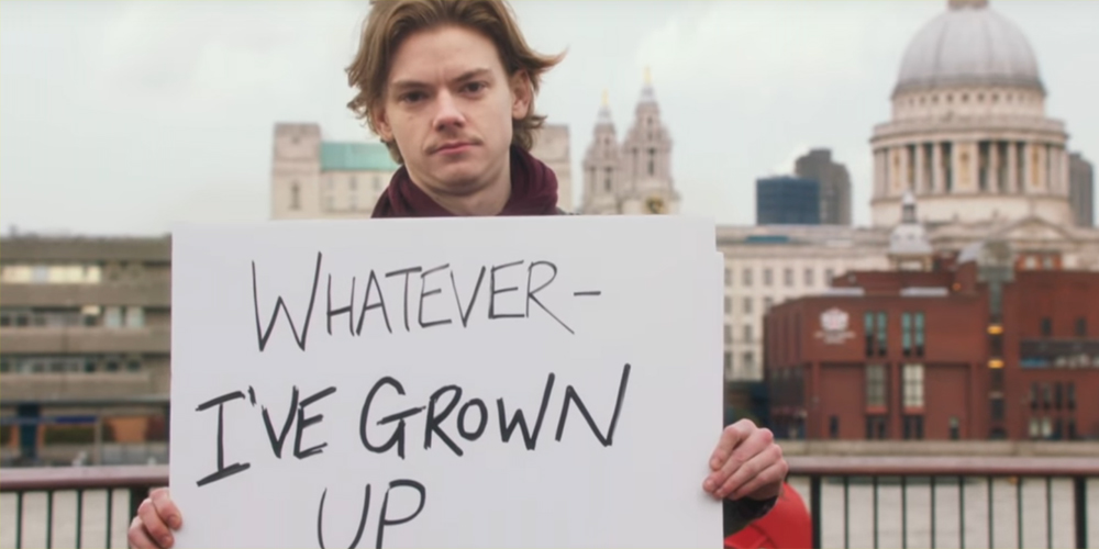 Watch Thomas BrodieSangster In ‘Red Nose Actually’ Trailer! Olivia Olson, Thomas Brodie