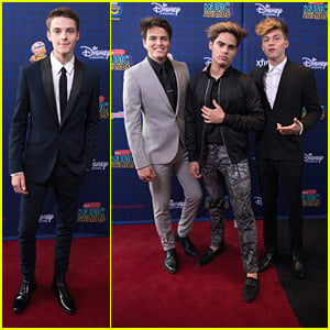 Corey Fogelmanis & Forever In Your Mind Were Def The Hot Guys at the RDMAs 2017