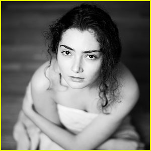 Transparent's Emily Robinson Shows Off Her Modeling Skills in Tyler Shields Photo Shoot