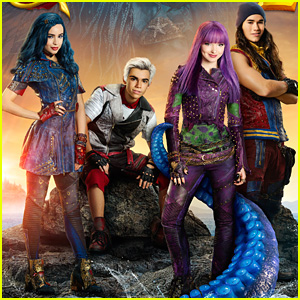 ‘Descendants 2′ Cast Show Us How To Be Wicked on DWTS Movie Night ...