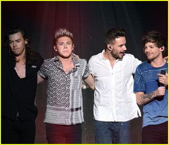 Harry Styles 'Would Never Rule Out' A One Direction Reunion