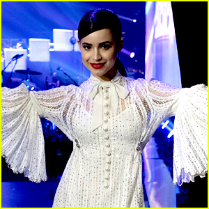 Sofia Carson Was Drop Dead Gorgeous at RDMAS 2017 - See All Her Fashion Looks Here!